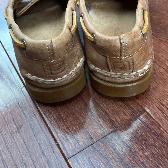 Leather Sperrys with nautical theme - Picture 4 of 5
